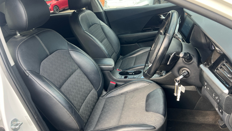 Kia Niro 1.6 GDi Hybrid 2 5dr DCT Hybrid Estate